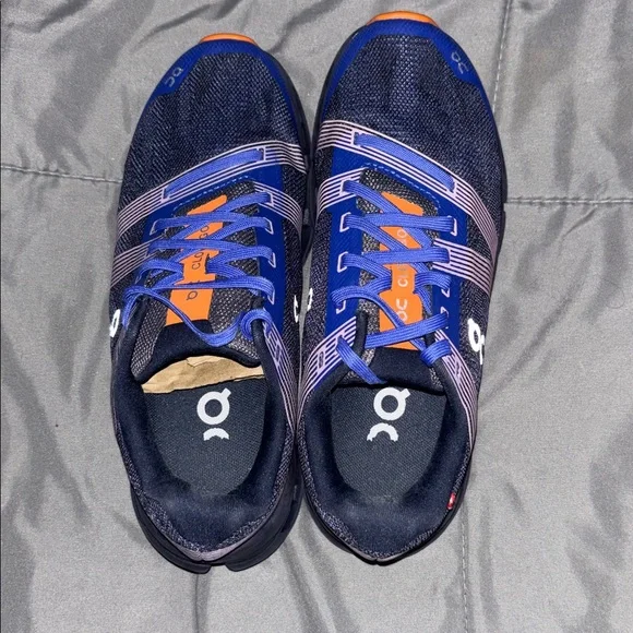 On Running Navy and Orange Athletic Shoes women 6.5 - Picture 4 of 5